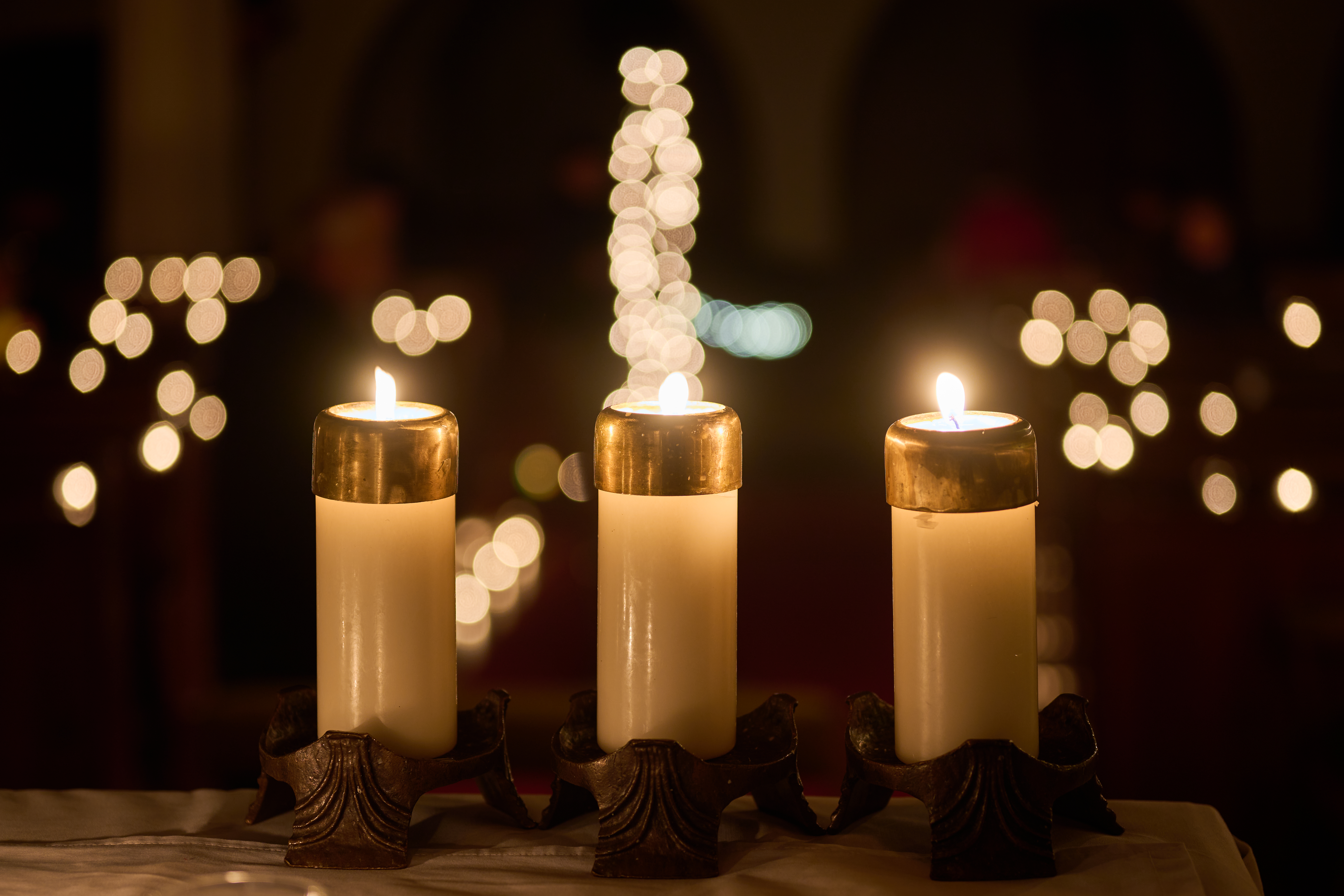 Jede Kerze spendet 100% Licht - gleich welche Größe und Form - Symbolfoto aus Nacht der 1000 Lichter